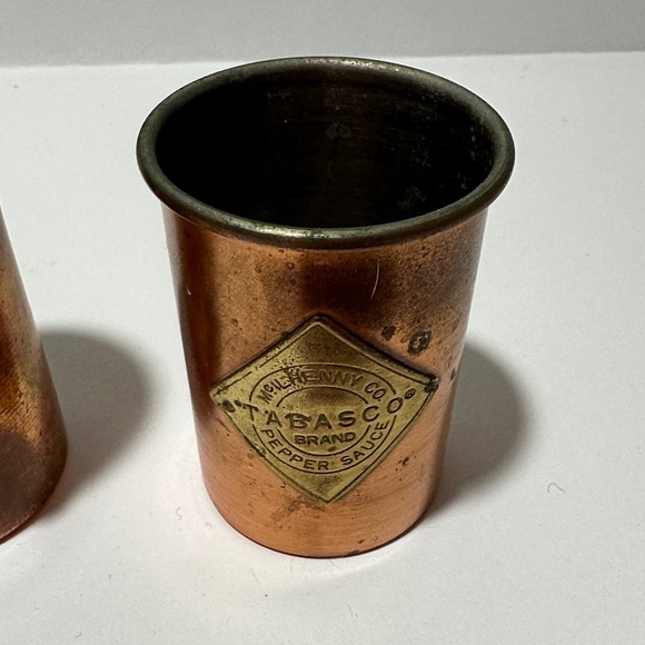 Vintage 1940s-1960s Copper Kitchen Salt & Pepper Shaker & Tabasco Set - Picture 6 of 8